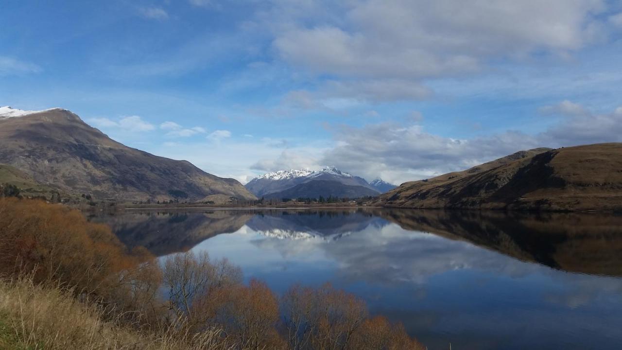 Hawea Heaven: Superking Beds + Hot Tub + Mountain Villa Wanaka Kültér fotó